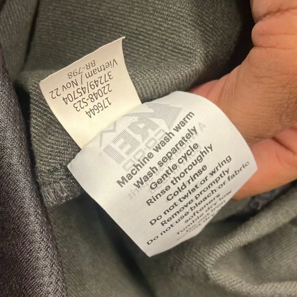 REI Co-op Men’s 2XL 44/33 Dark Gray Lightweight Hiking Trail Pants #775